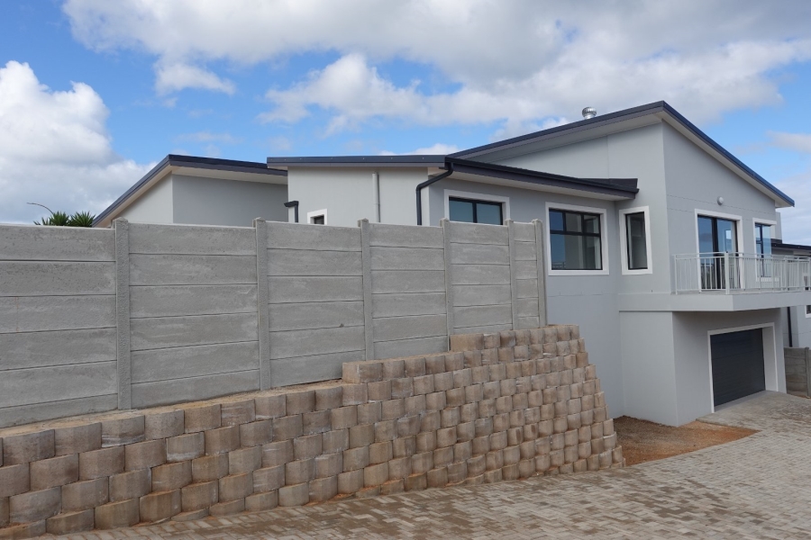 3 Bedroom Property for Sale in Dana Bay Western Cape